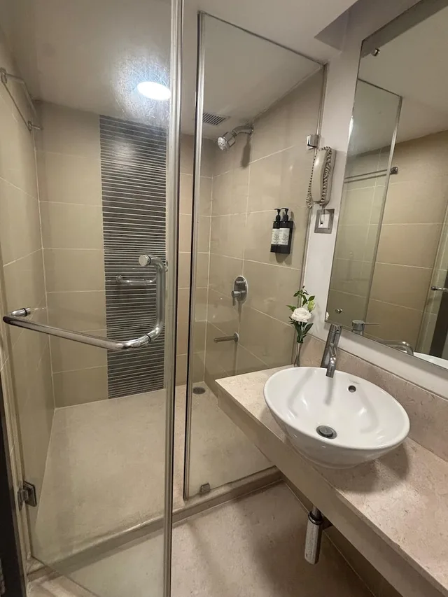 غرفة مفردة بسرير كوين، IRIS HOTEL 4/5