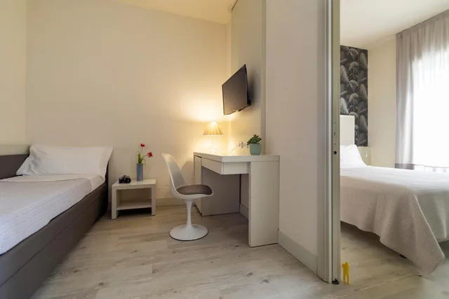 جناح، Hotel Gemma 10/10