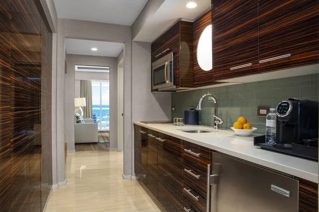 1 Bedroom, Suite, 2 Queen Beds, Ocean Front, Conrad Fort Lauderdale Beach 6/7