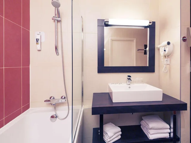 غرفة قياسية ثلاثية، Mercure Maurepas Saint Quentin 6/6
