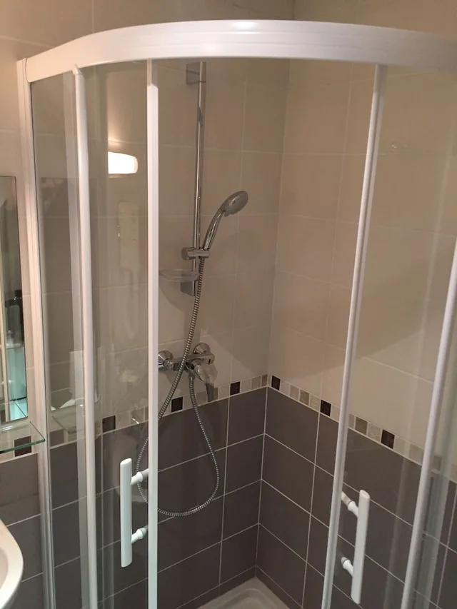 غرفة بسريرين منفصلين، Hotel Le Clos D Alesia 3/4