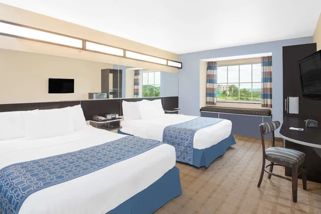 غرفة قياسية بسريرين كوين لذوي الإعاقة، Microtel Inn & Suites By Wyndham Waynesburg 6/10