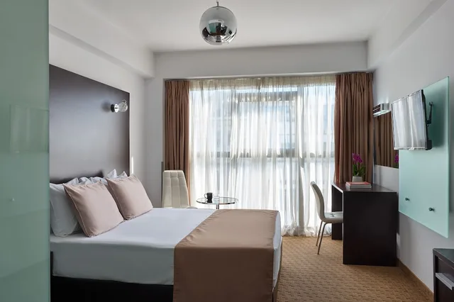 غرفة سوبيريور بثلاثة أسرّة مع أريكة، Breeze Boutique Hotel 5/10
