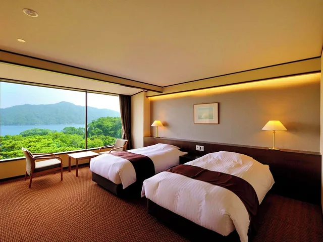 غرفة غربية بسريرين منفصلين بإطلالة على البحر، Jodogahama Park Hotel 1/3