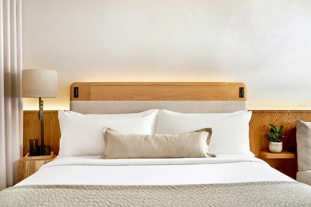 Lounge, King Bed، 1 Hotel Mayfair 3/5