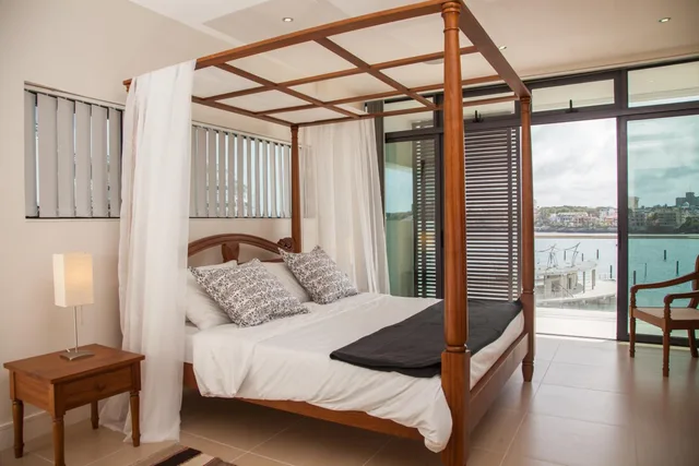 Ocean Front Luxury Suite، English Point Marina Hotel 3/10