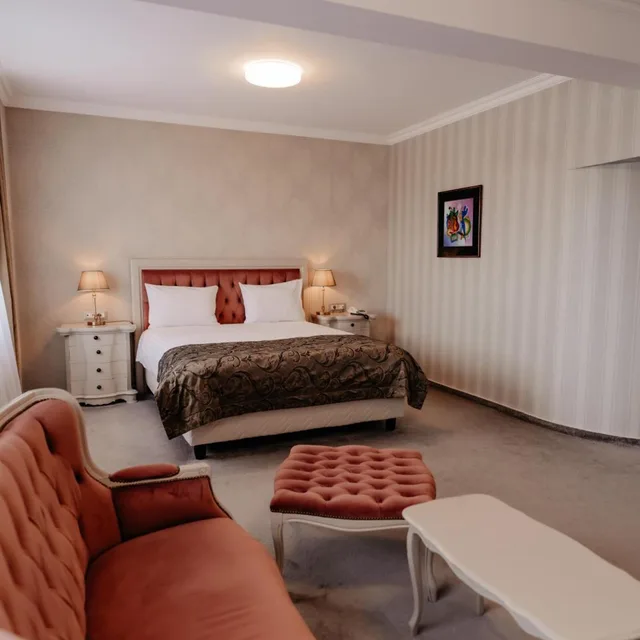 Superior, Double Bed, Roman By Dumbrava 2/7