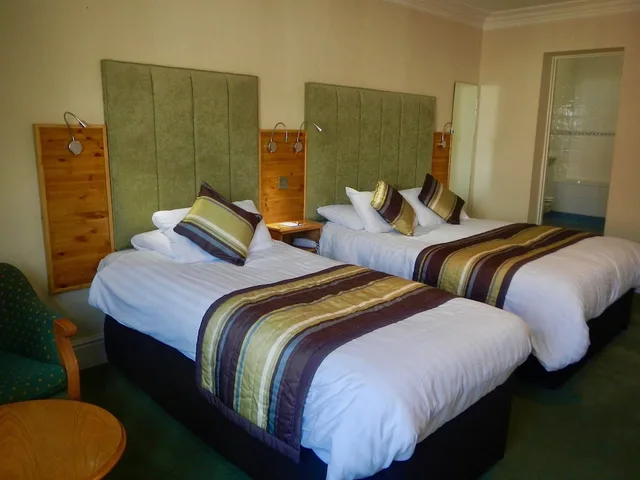 غرفة ثلاثية بسرير مزدوج وسرير فردي، The Burton Hotel and Cloud Nine 2/5