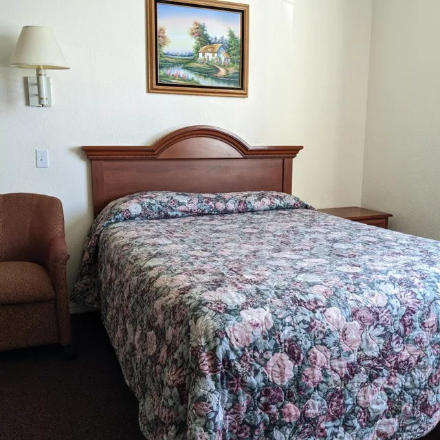 غرفة بسرير كوين لذوي الإعاقة، Lighthouse Inn 3/8