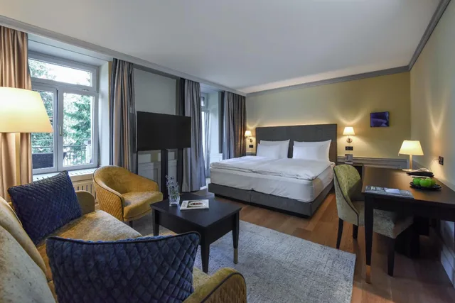 Cresta, Junior Suite, Double Bed, Sofa, Balcony، Cresta Palace 2/2