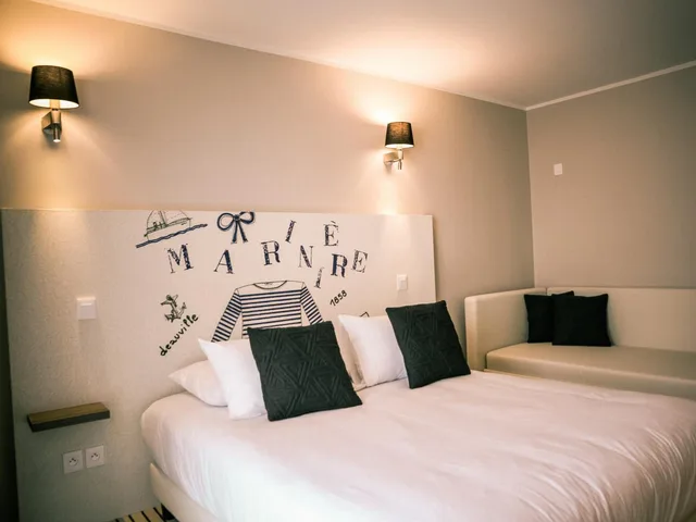 غرفة بسرير فردي وسرير كوين، Best Western Plus Antibes Riviera 1/10