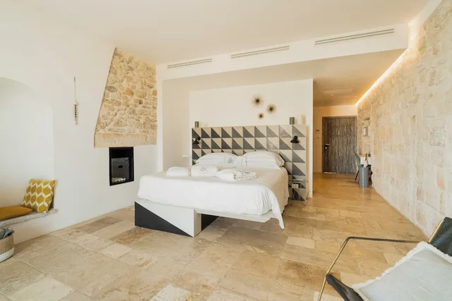 Deluxe, Suite, King Bed, Ocean Front, Balcony، Antico Mondo 3/10