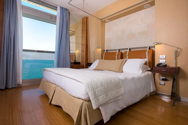 غرفة قياسية بسريرين منفصلين، Towers Hotel Stabiae Sorrento Coast 1/6