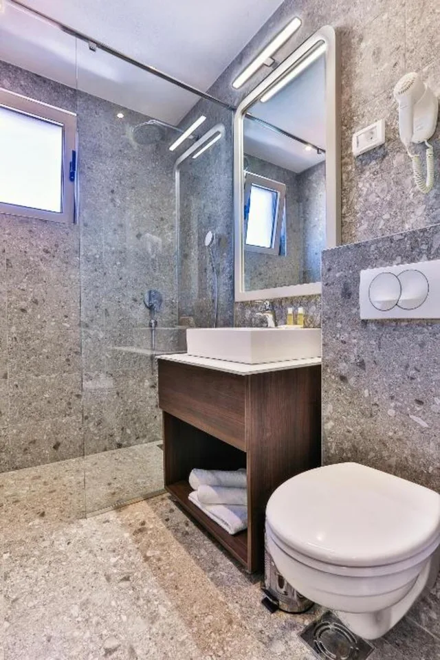 غرفة عائلية بشرفة، Bono Hotel 3/4
