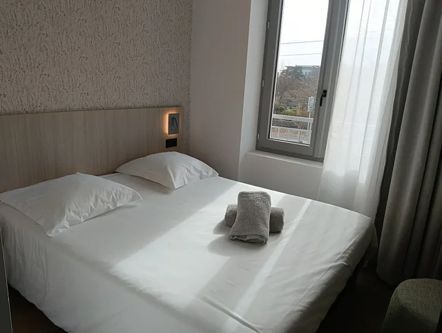 غرفة بسرير مزدوج بإطلالة على المدينة، ABALYS HOTEL 1/3