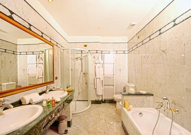 جناح، Hotel Aurora Terme 4/4
