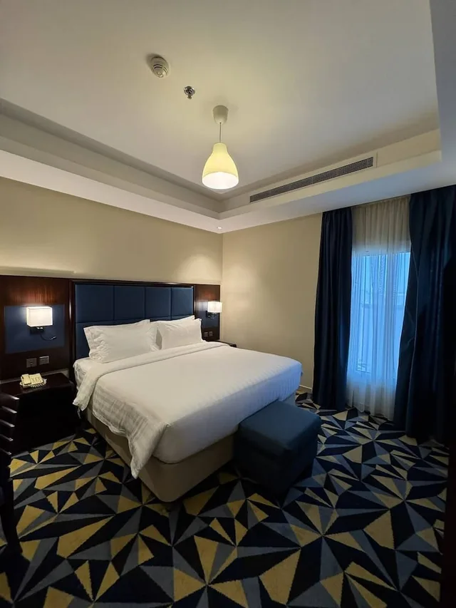 1 Bedroom, Signature, Suite, Queen Bed, Ocean View Al Zahra 1/10