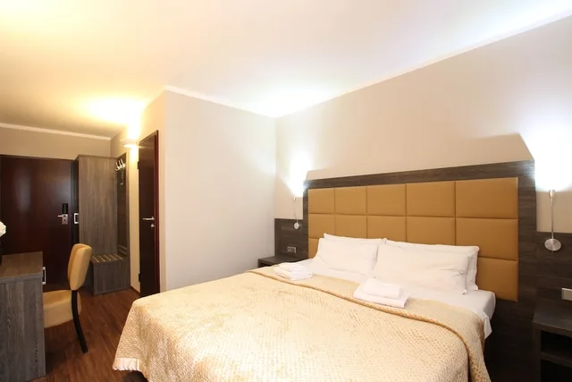غرفة قياسية بسرير مزدوج، Hotel Delta am Potsdamer Platz 1/10