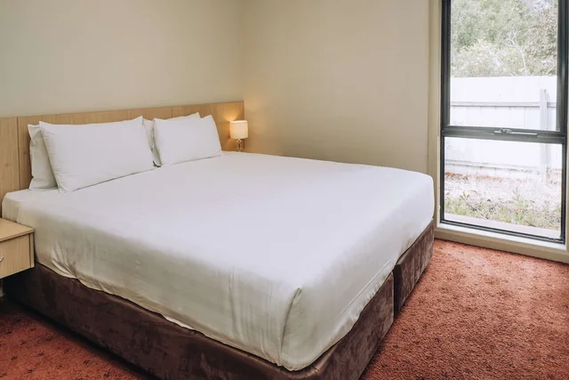 شقة بسريرين منفصلين بغرفتي نوم، Best Western Chaffey International Motor Inn 1/7