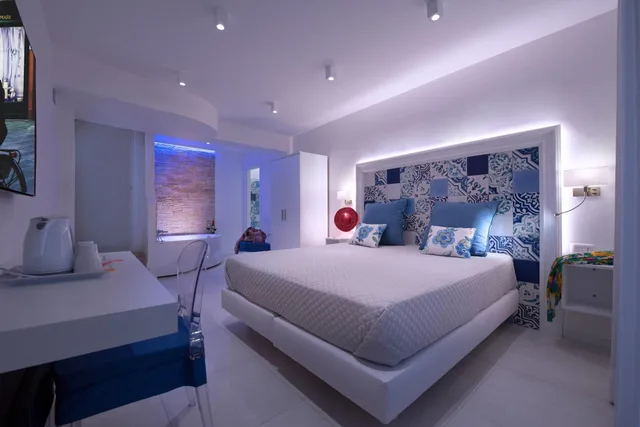 غرفة ديلوكس بسرير مزدوج، Hotel Amalfi 1/5