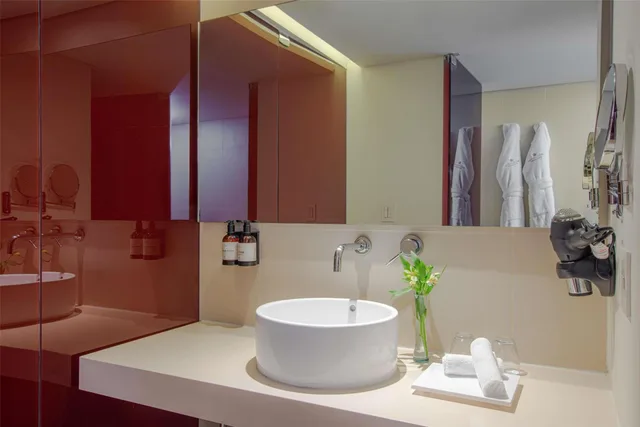 Junior Suite, with View, Corner, NH Collection Mexico City Reforma 5/6