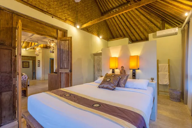 Deluxe, Queen Bed, Sea View, Boho Bingin Beach 3/4