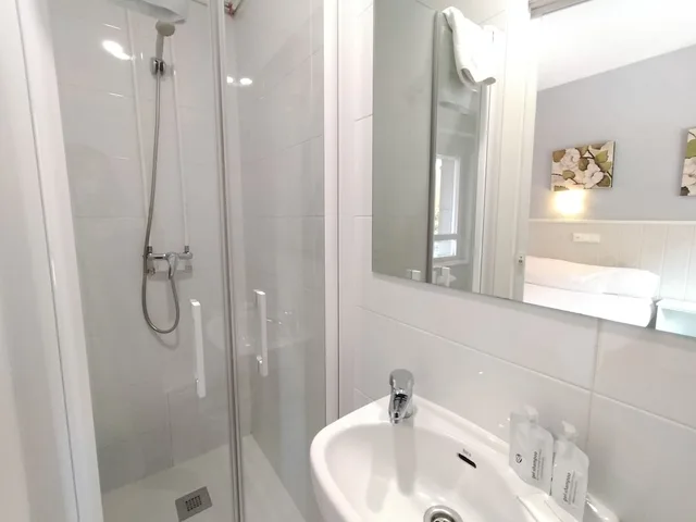 غرفة ثلاثية بثلاثة أسرّة، Hostal Albero 8/8