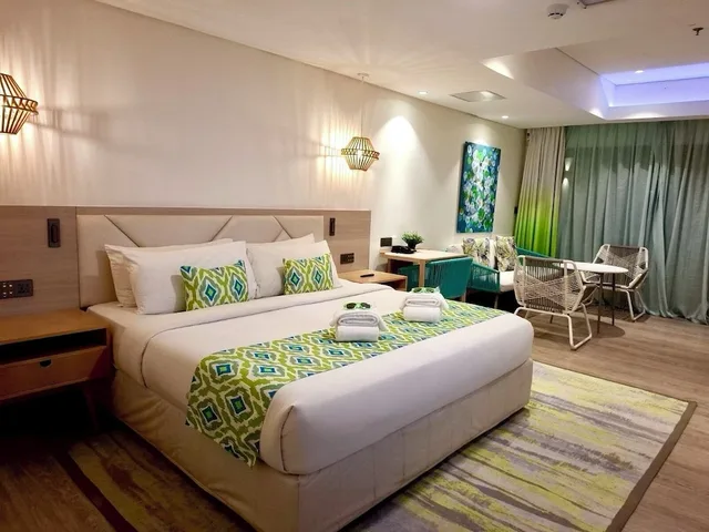 Executive, King Bed, Lime Resort El Nido 2/4