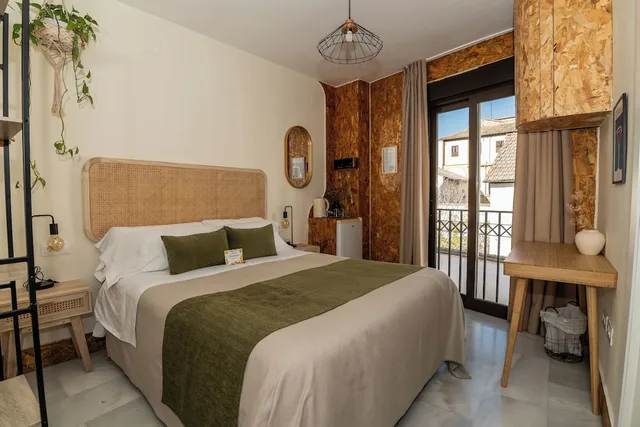 Tower, Standard, Double Bed, Balcony، Rooms Vita And Bar 5/10