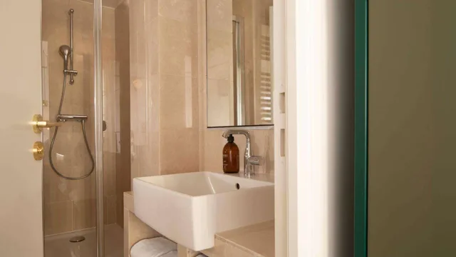 Solo, Mini, Classic, Single، HOTEL DES DEUX-ILES 3/3
