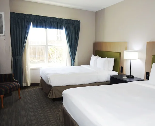 غرفة بريميوم بسريرين كوين، Country Inn Suites By Radisson Round Rock Tx 1/5