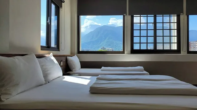 جناح عائلي بسرير مزدوج وسريرين منفصلين، Mini Voyage Hostel Hualian 2/3