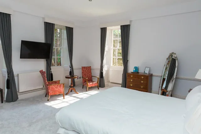Deluxe Suite, Holbrook Manor & Spa 4/6