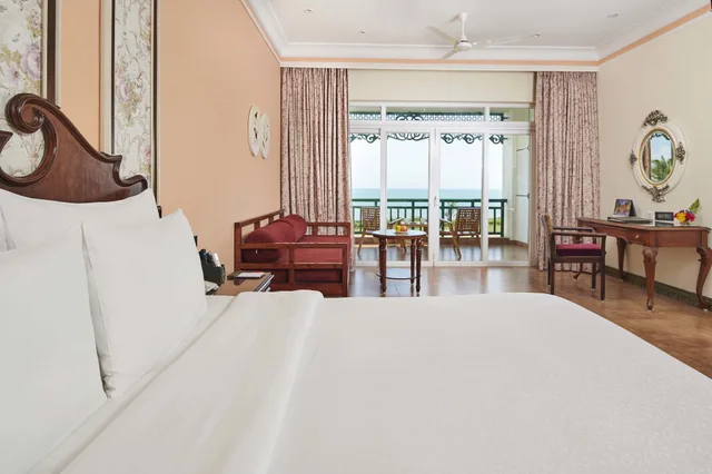 غرفة بسرير مزدوج بإطلالة على البحر، MAYFAIR Palm Beach Resort 4/10
