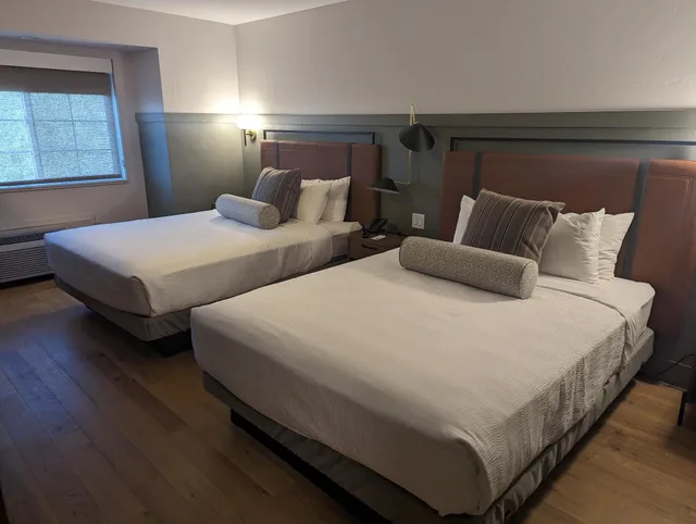 غرفة بسريرين كوين، RIVER CANYON LODGE 2/2