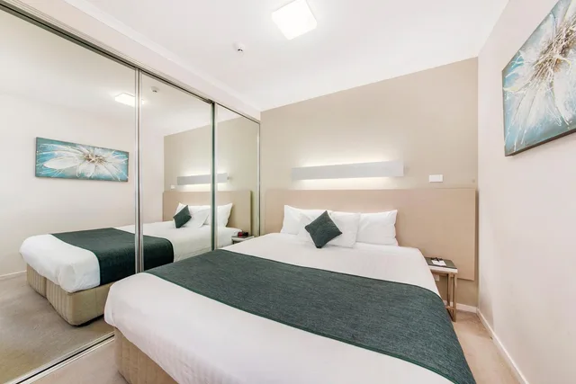 Two Bedroom Two Bathroom Apartment، Abode Tuggeranong 2/3