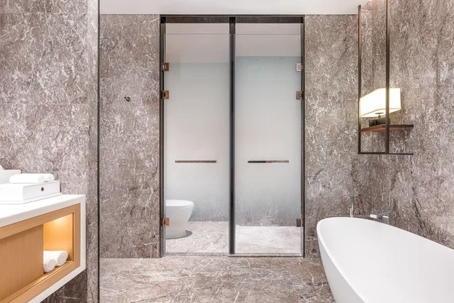 غرفة بريميير بسرير كينج، The Westin Wuhan Hanyang 4/7