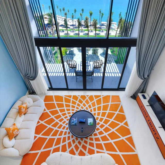 Saint Tropez Loft Sea View, M Hotels at Porto Marina 2/5