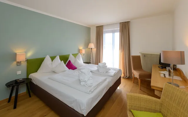 غرفة قياسية بسرير مزدوج، Hotel Walserwirt 1/5