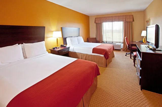 غرفة قياسية بسريرين كوين، Holiday Inn Express Hotel Suites Franklin 3/5