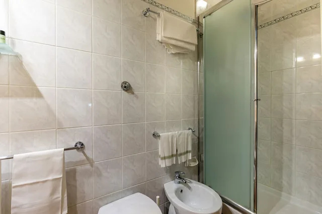 غرفة بسريرين منفصلين بغرفة نوم واحدة، Hotel Collodi 7/10