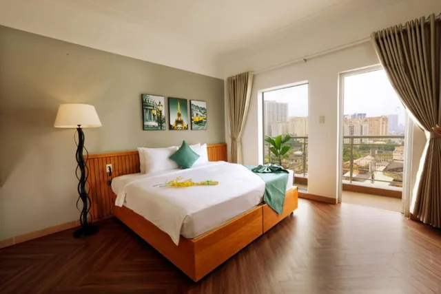 Excutive Double or Twin with Balcony، Happy Life Green 2/2