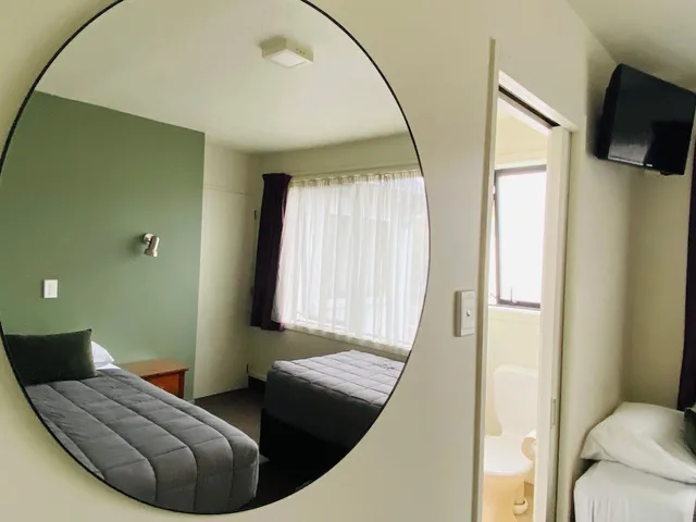 شقة عائلية بغرفتي نوم، Commodore Motels 7/8