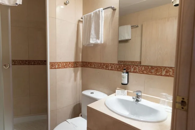 Economy, Double Bed, Sunotel Junior Hotel 5/6