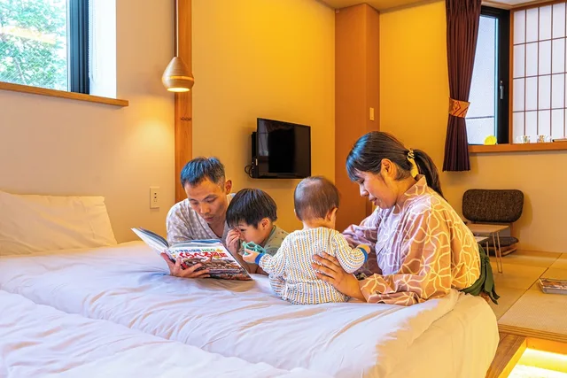غرفة سوبيريور بسريرين منفصلين وفرشتي فوتون بحوض استحمام، Hotel Imagine Kyoto 10/10