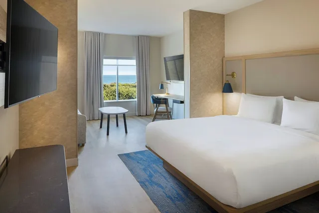 Suite, King Bed, Ocean View, Sofa, Fairfield by Marriott Inn & Suites Melbourne Beach 1/2
