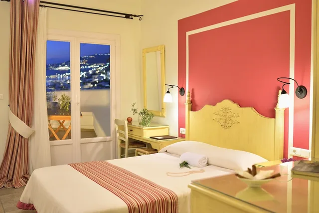 غرفة قياسية بسرير مزدوج بإطلالة على البحر، Pelican Town Hotel 1/6