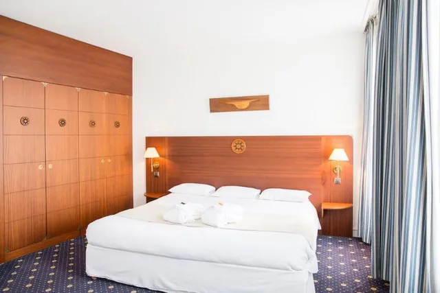 جناح جونيور بسرير كينج، Hotel Le Yachtman 1/1