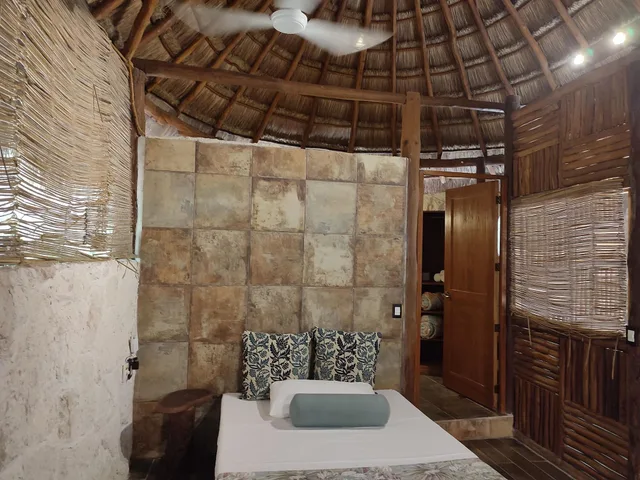 كابينة، Aldea Maya-Ha Cabanas con Cenotes 2/3