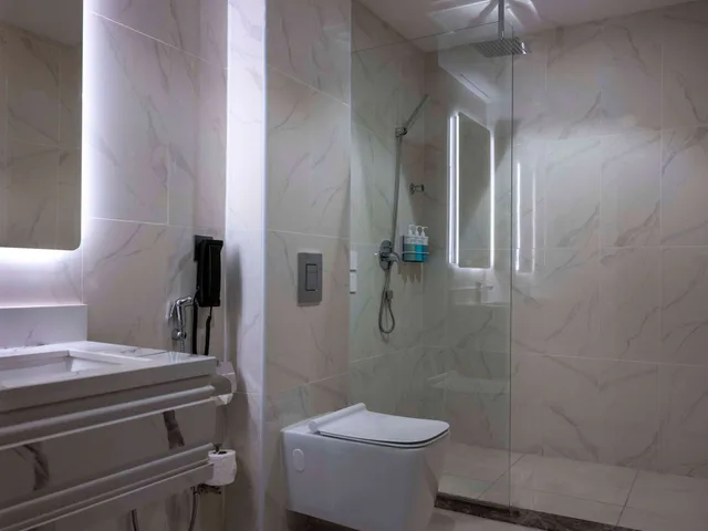 غرفة كلاسيكية بسريرين منفصلين، فندق ميركيور خميس مشيط(Mercure Hotel Khamis Mushayt) 4/4